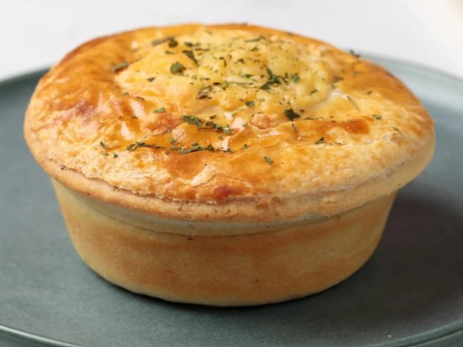 Ivan's Pies - Cauliflower, cheese and leek 200-240gm (12)